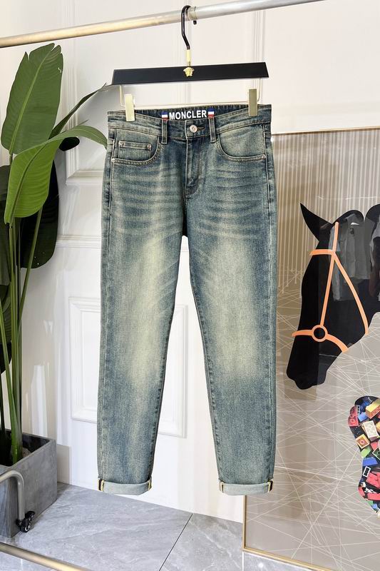 Moncler sz29-40 j4tx03