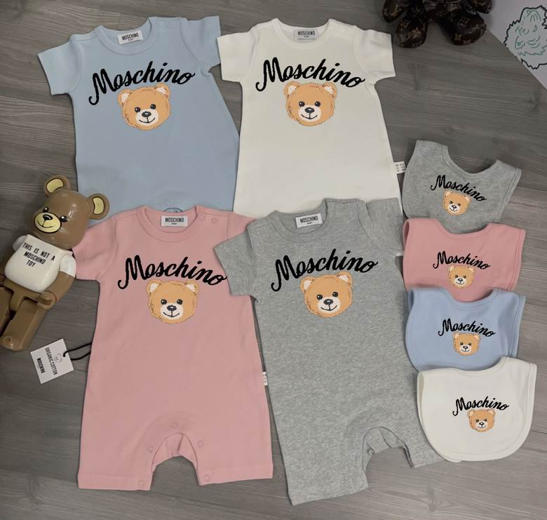 Moschino sz59 66 73 80 85 90 37