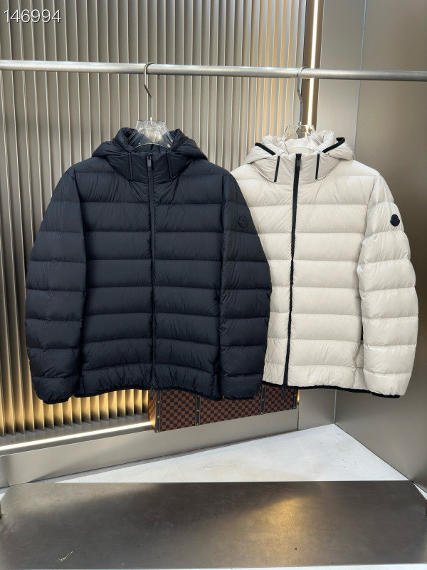 Moncler sz1-5 26yr59