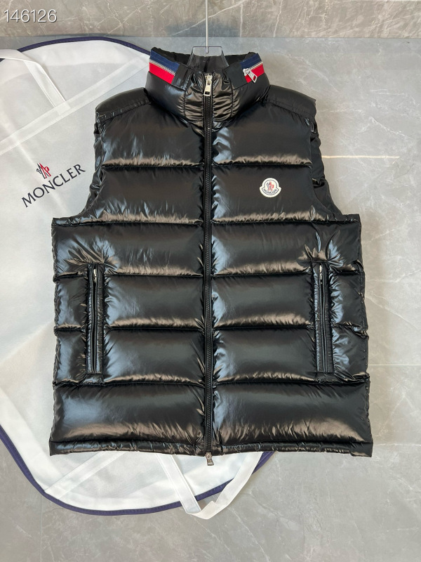 Moncler sz1-5 26yr74