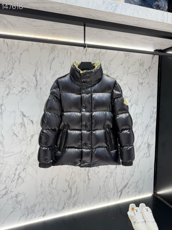 Moncler sz1-5 26yr105