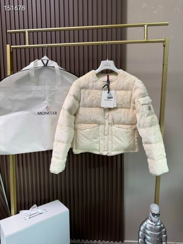 Moncler sz0-3 26yr325