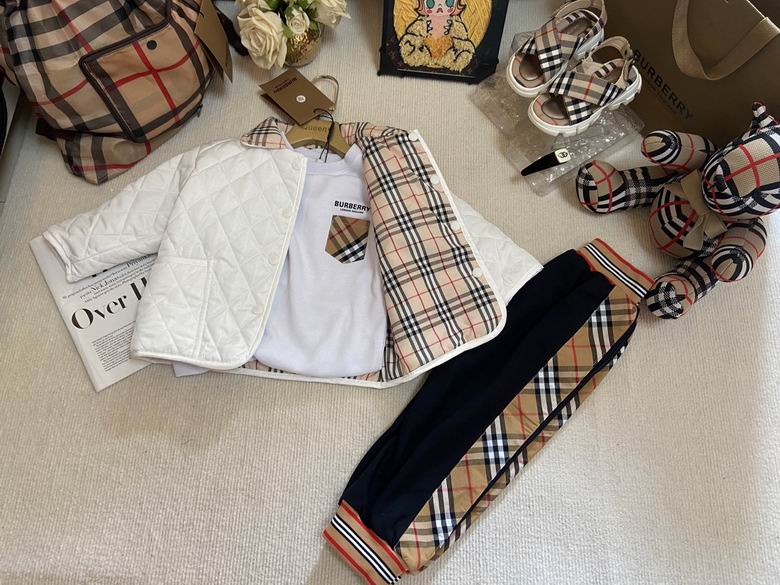 Burberry sz80-130 141