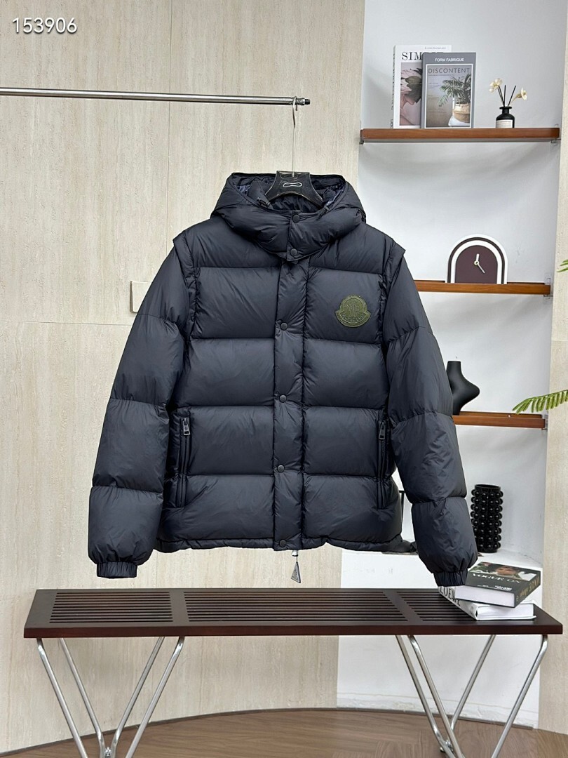 Moncler sz1-5 26yr396