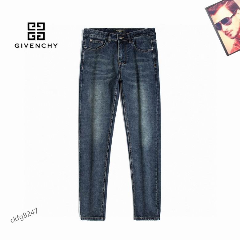 Givenchy ţп 1026