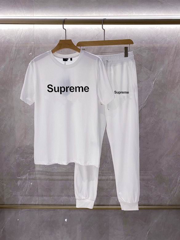 Supreme װ 0617