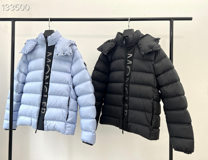 Moncler sz1-5 26yr49