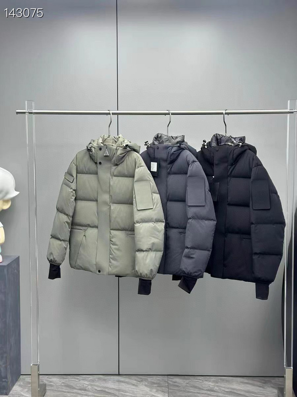 Moncler sz1-5 26yr171