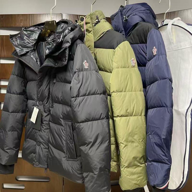 Moncler sz1-5 8qx80