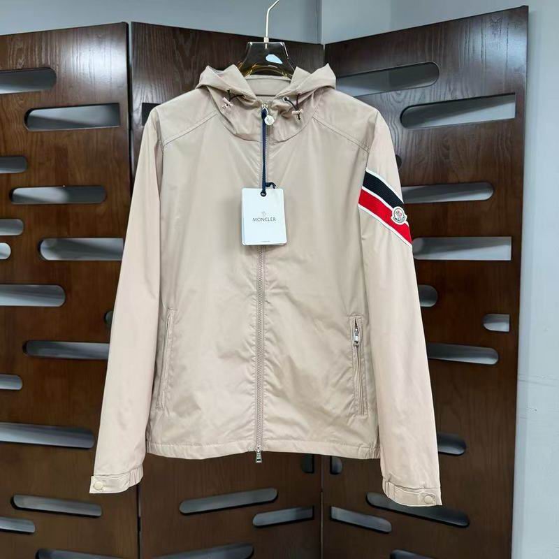 Moncler Jacket 8q